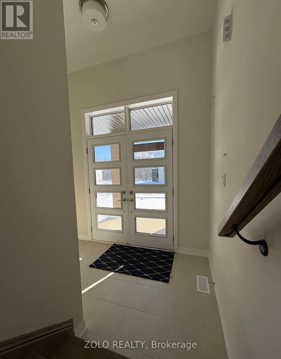 3172 Searidge Street, Severn, Ontario  L3V 8R1 - Photo 3 - S12939528