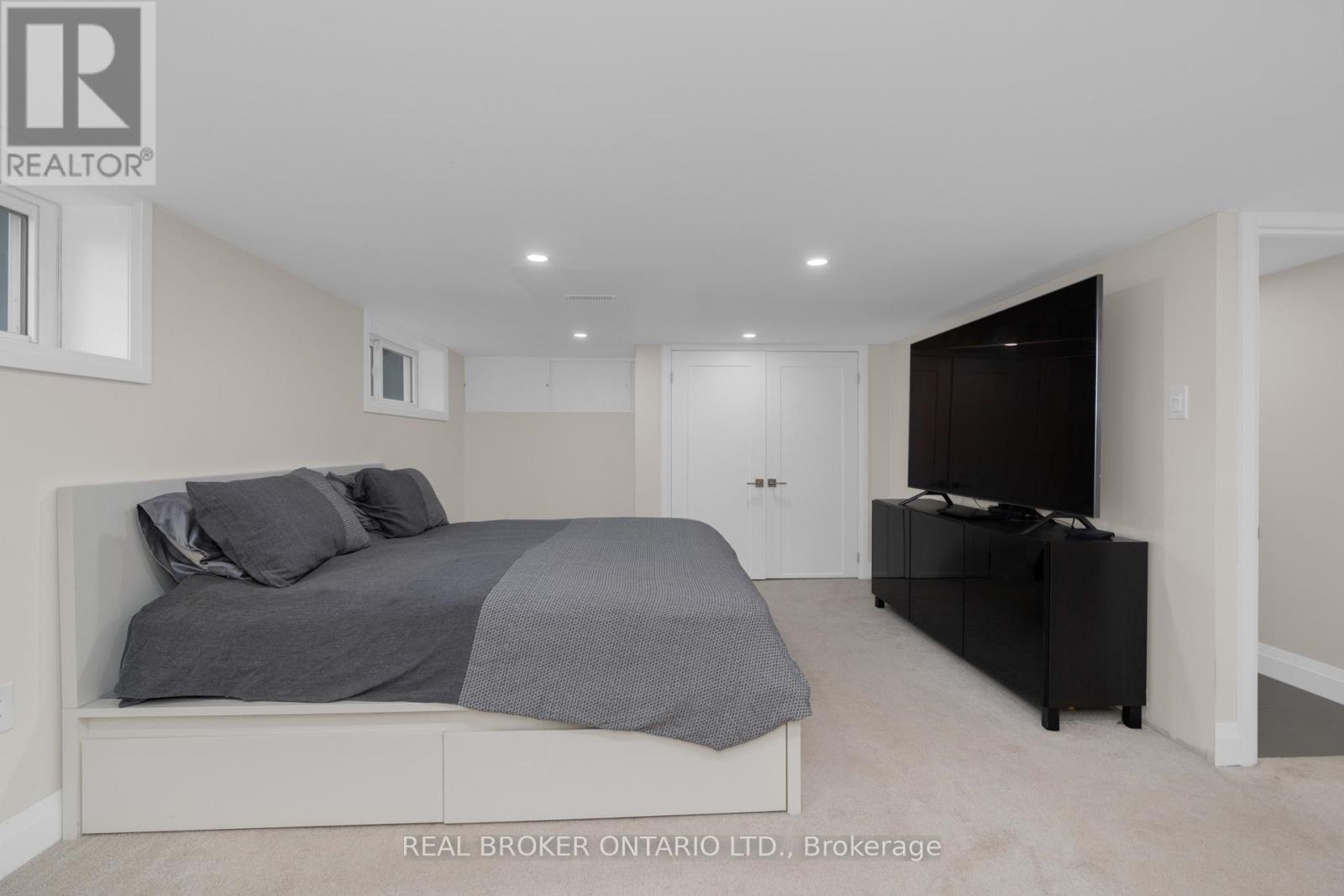 17 Locke Avenue, Clearview, Ontario  L0M 1S0 - Photo 22 - S12939672