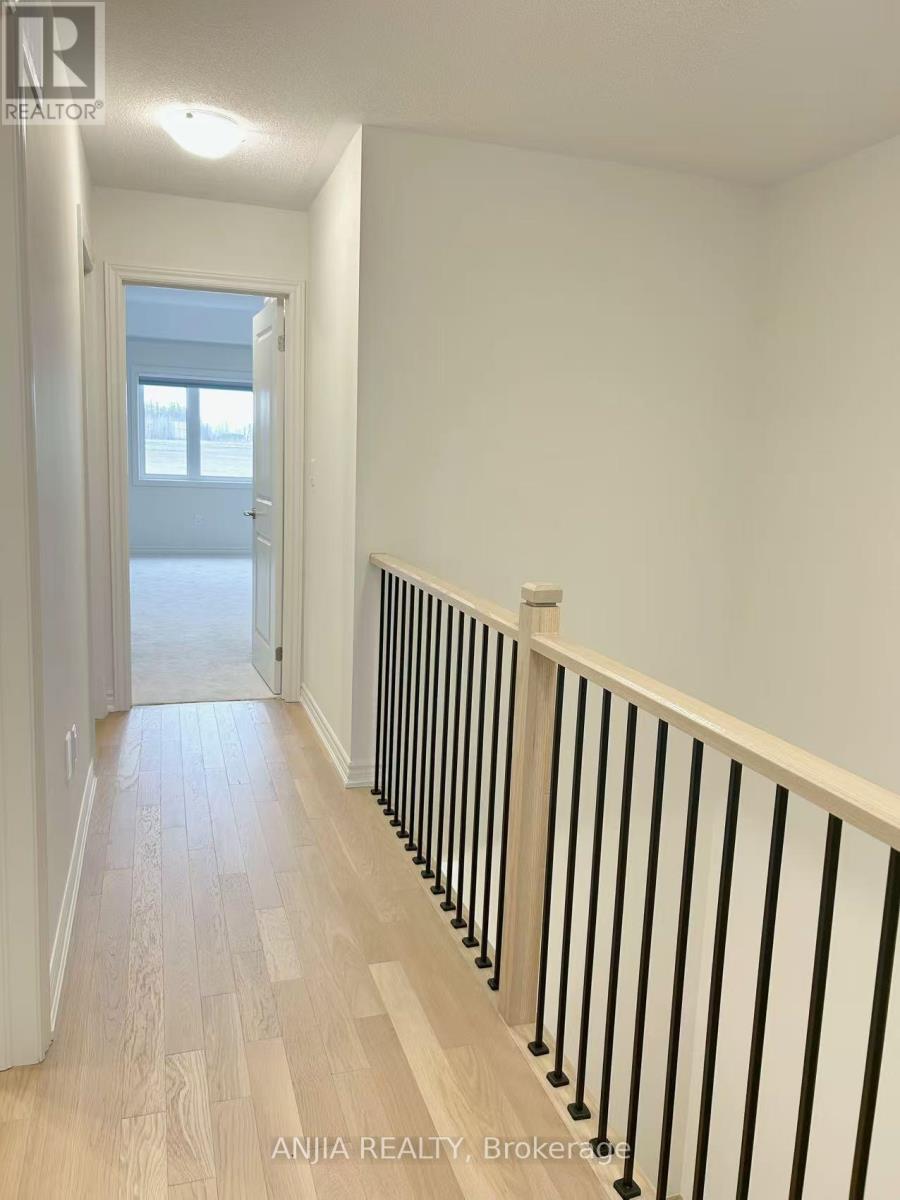 65 Greer Street, Barrie, Ontario  L9J 0R5 - Photo 10 - S12939262