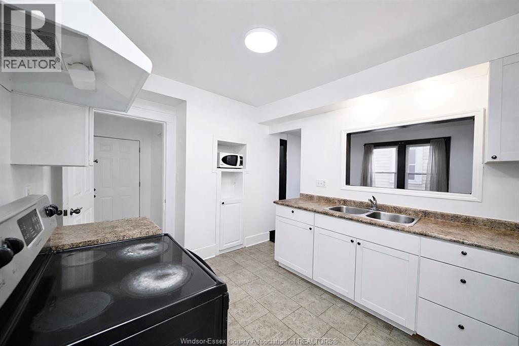 3463 Harris Street, Windsor, Ontario N9C 1N6 - Photo 5 - 26006627