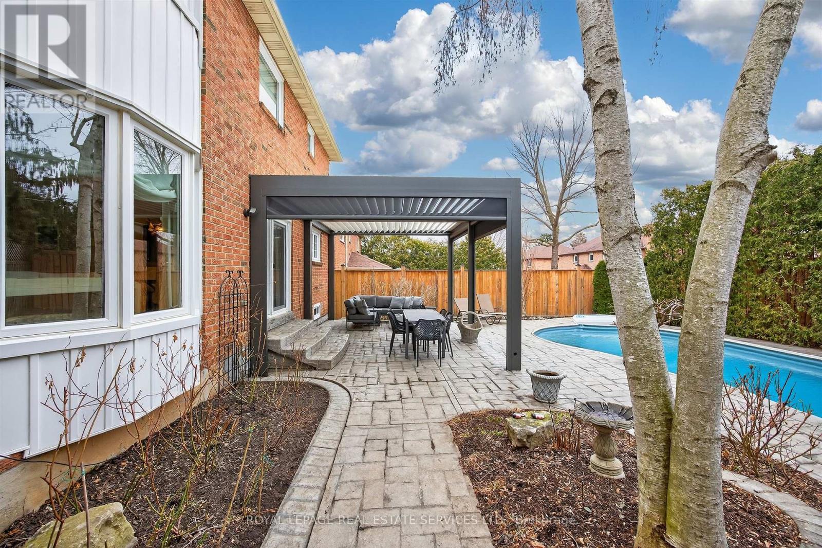 1882 Flintlock Court, Mississauga, Ontario  L5L 3E1 - Photo 41 - W12938956