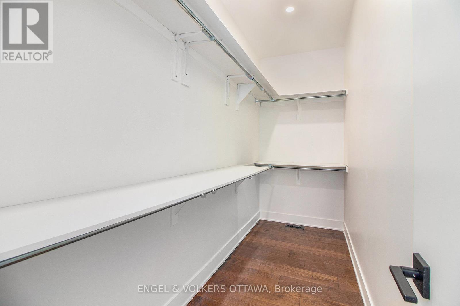 A - 866 Woodroffe Avenue, Ottawa, Ontario  K2A 3G3 - Photo 13 - X12939414