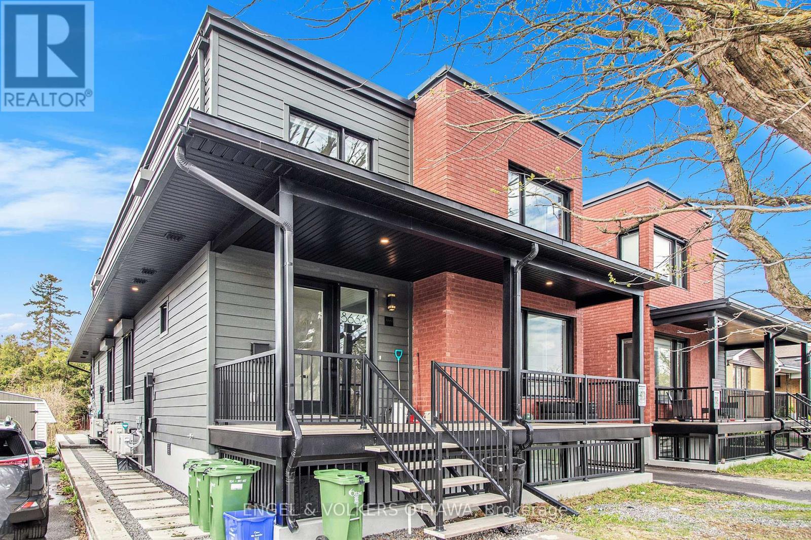 A - 866 Woodroffe Avenue, Ottawa, Ontario  K2A 3G3 - Photo 2 - X12939414