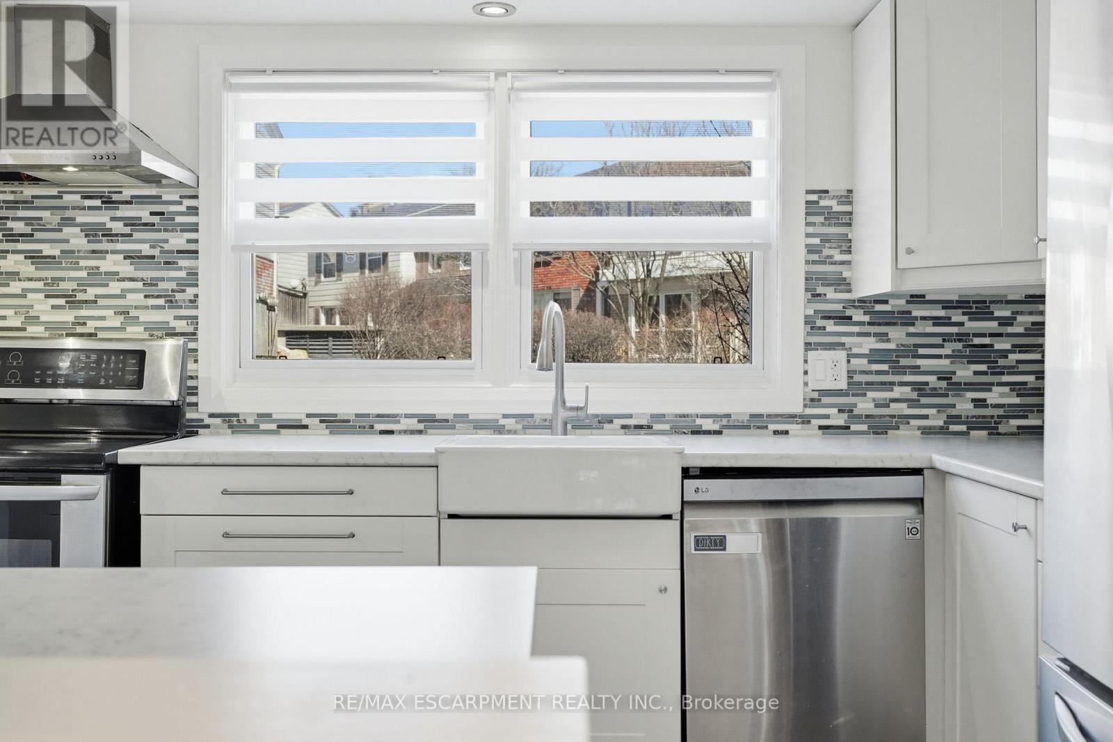 4 - 2252 Upper Middle Road, Burlington, Ontario  L7P 2Z9 - Photo 12 - W12939408