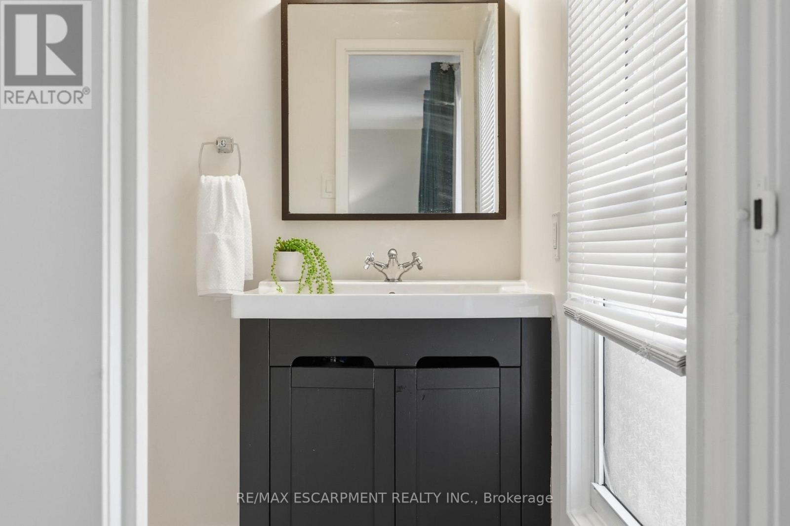 4 - 2252 Upper Middle Road, Burlington, Ontario  L7P 2Z9 - Photo 20 - W12939408