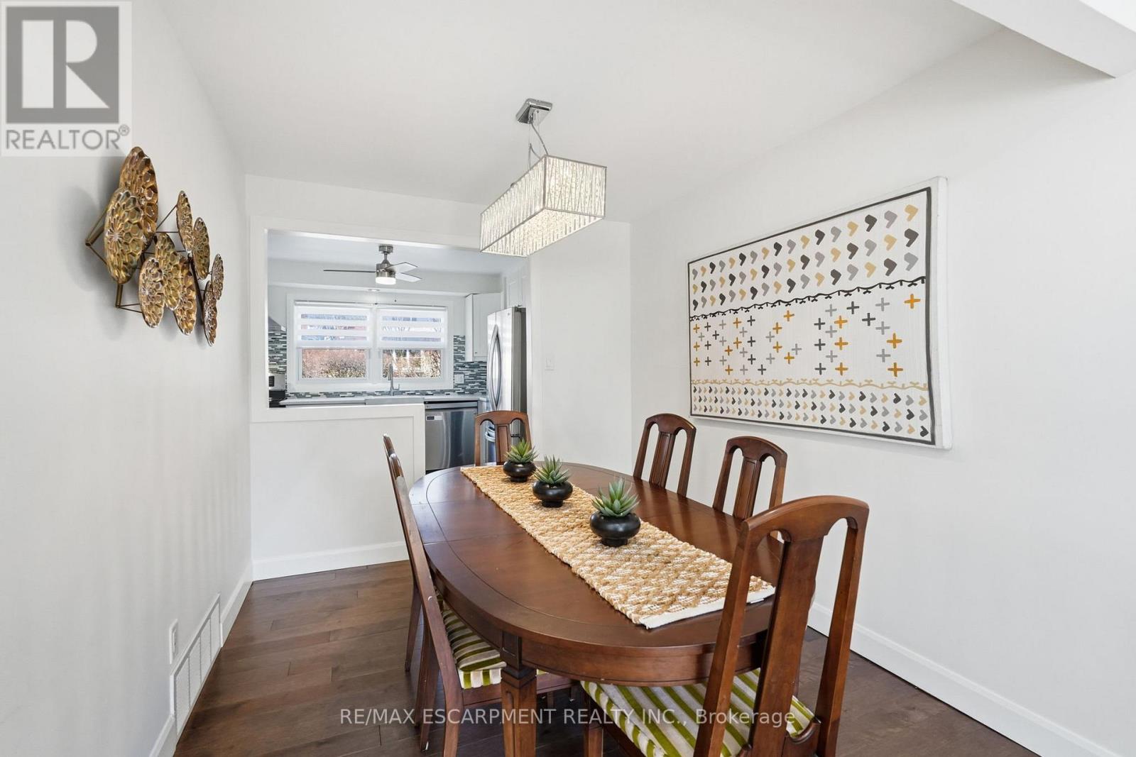 4 - 2252 Upper Middle Road, Burlington, Ontario  L7P 2Z9 - Photo 9 - W12939408