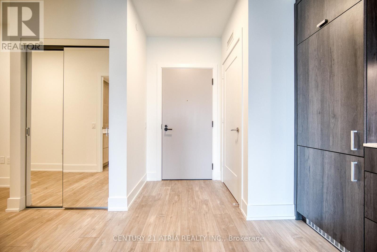 518 - 858 Dupont Street, Toronto, Ontario  M6G 0C1 - Photo 4 - W12939438