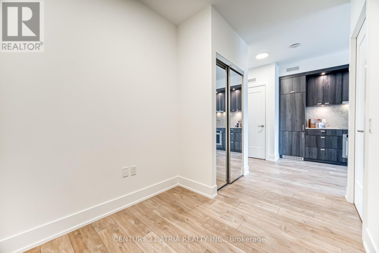 518 - 858 Dupont Street, Toronto, Ontario  M6G 0C1 - Photo 9 - W12939438