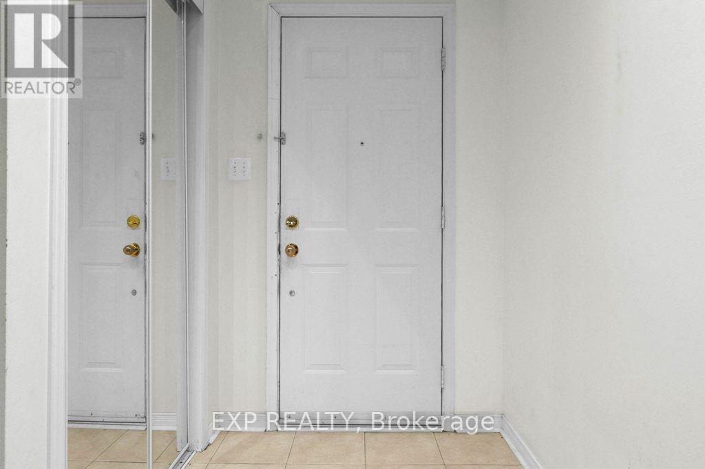 13 - 7035 Rexwood Road, Mississauga, Ontario  L4T 4M6 - Photo 2 - W12939464