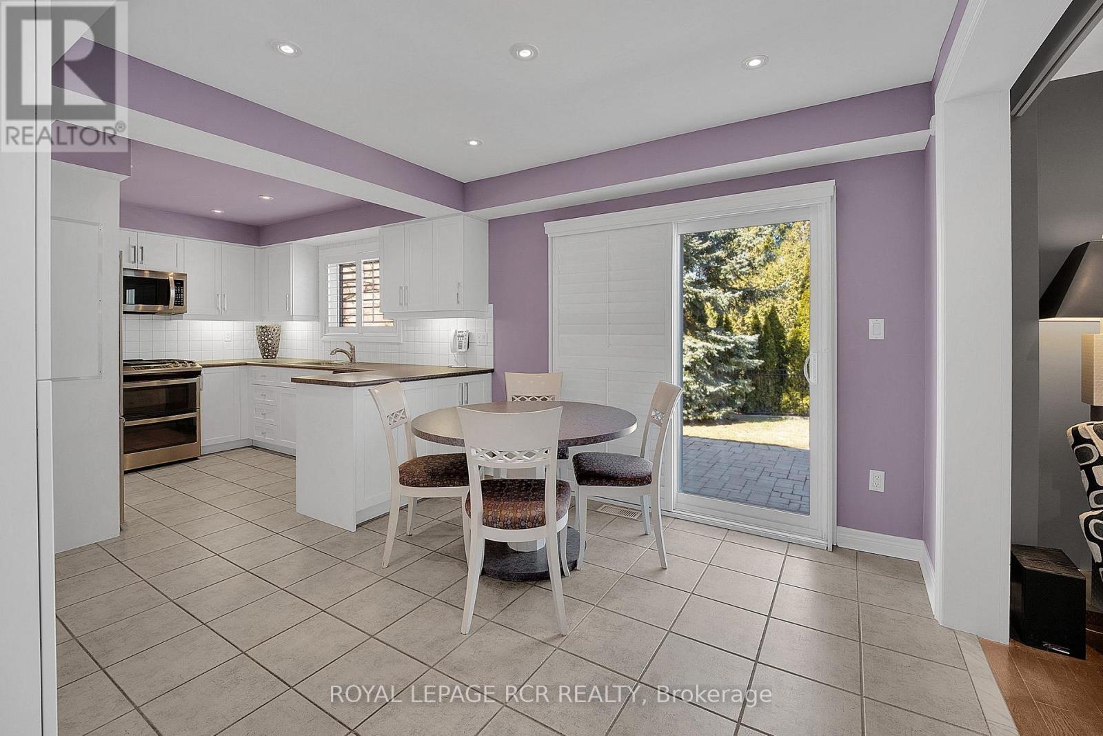 4 Vantagebrook Court, Caledon, Ontario  L7E 1J3 - Photo 14 - W12939486