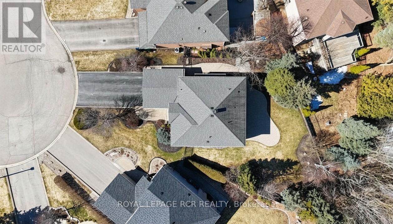 4 Vantagebrook Court, Caledon, Ontario  L7E 1J3 - Photo 46 - W12939486