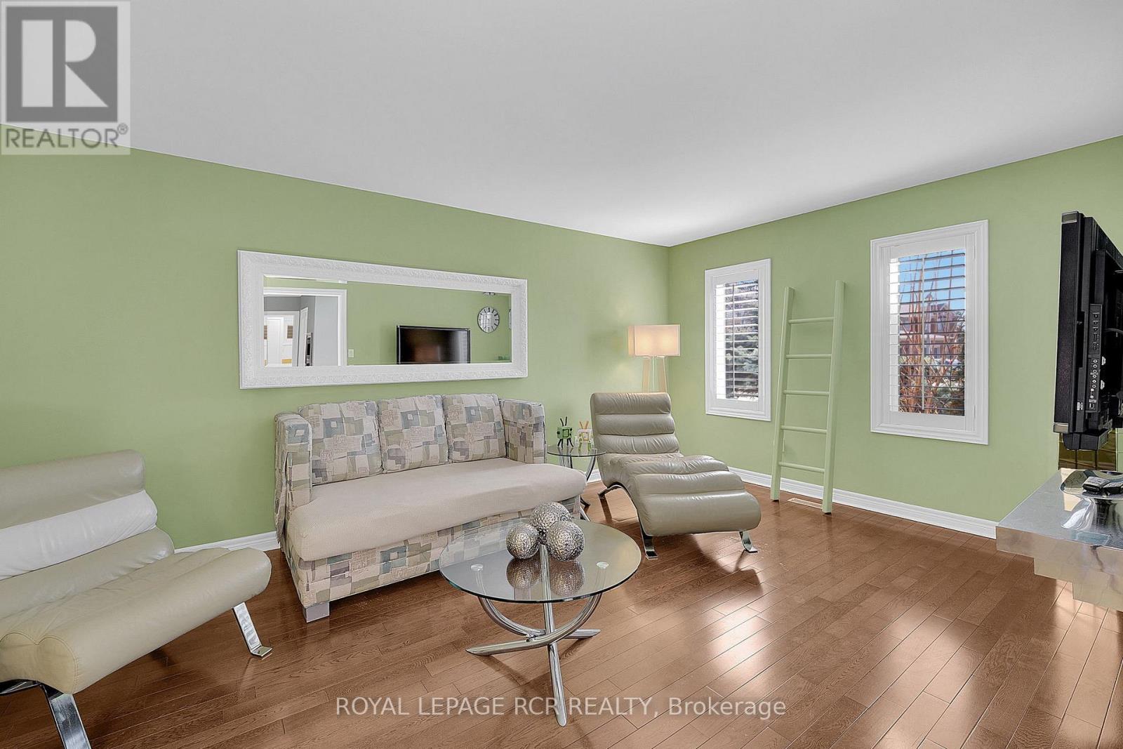 4 Vantagebrook Court, Caledon, Ontario  L7E 1J3 - Photo 6 - W12939486