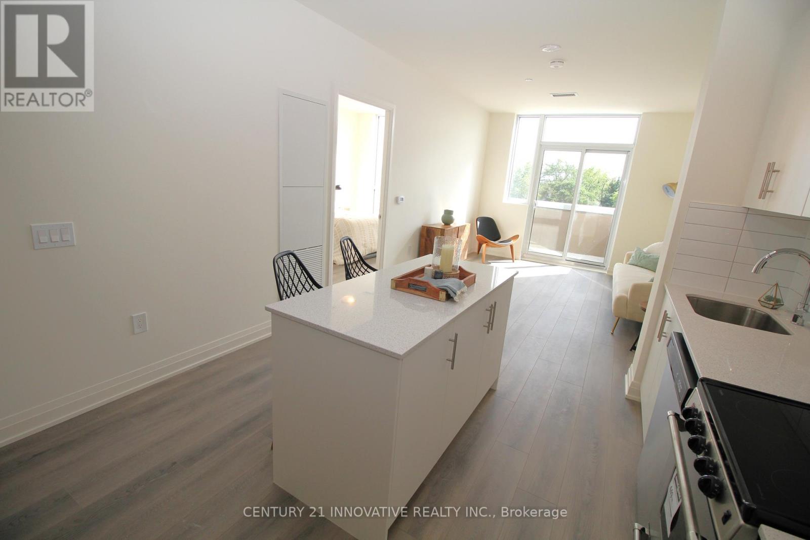 223 - 509 Dundas Street W, Oakville, Ontario  L6M 5P4 - Photo 3 - W12939502