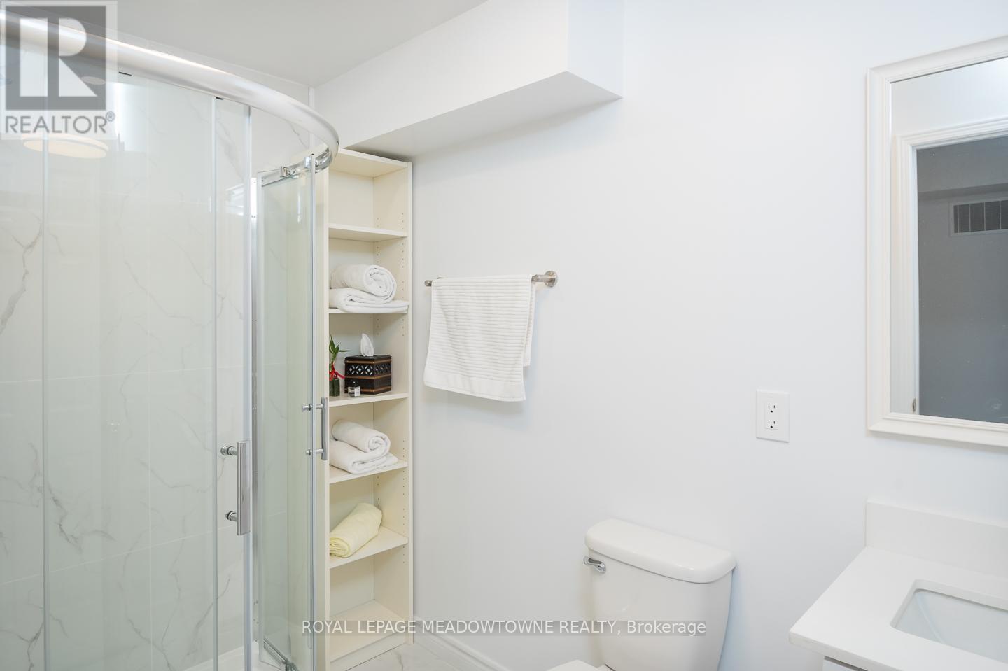 471 Ollerenshaw Point, Milton, Ontario  L9T 8P7 - Photo 37 - W12939504