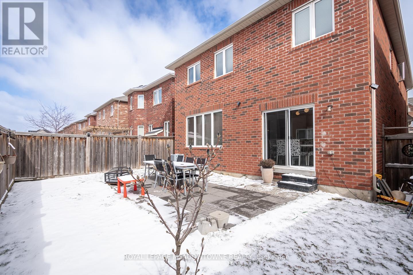 471 Ollerenshaw Point, Milton, Ontario  L9T 8P7 - Photo 39 - W12939504