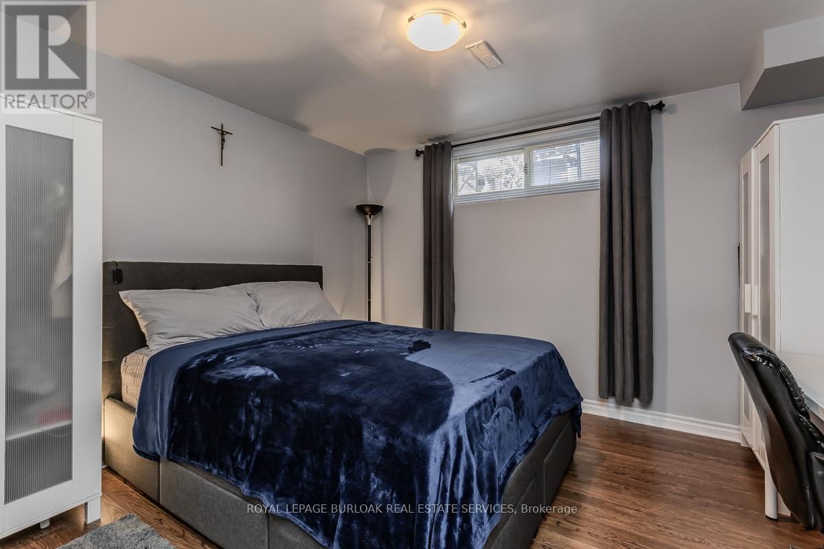 2074 Mountain Grove Avenue, Burlington, Ontario  L7P 2H9 - Photo 27 - W12939530