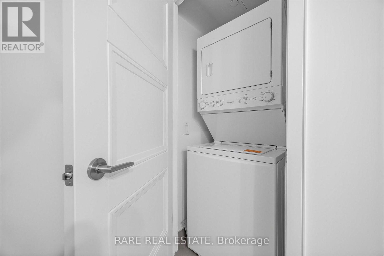 403 - 1 Neighbourhood Lane, Toronto, Ontario  M8Y 0C2 - Photo 13 - W12939550