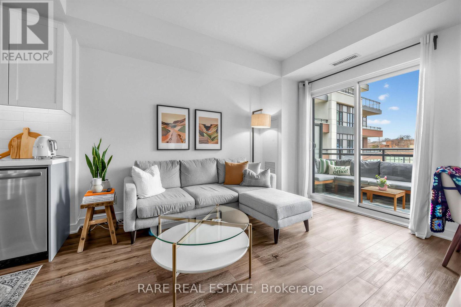 403 - 1 Neighbourhood Lane, Toronto, Ontario  M8Y 0C2 - Photo 14 - W12939550