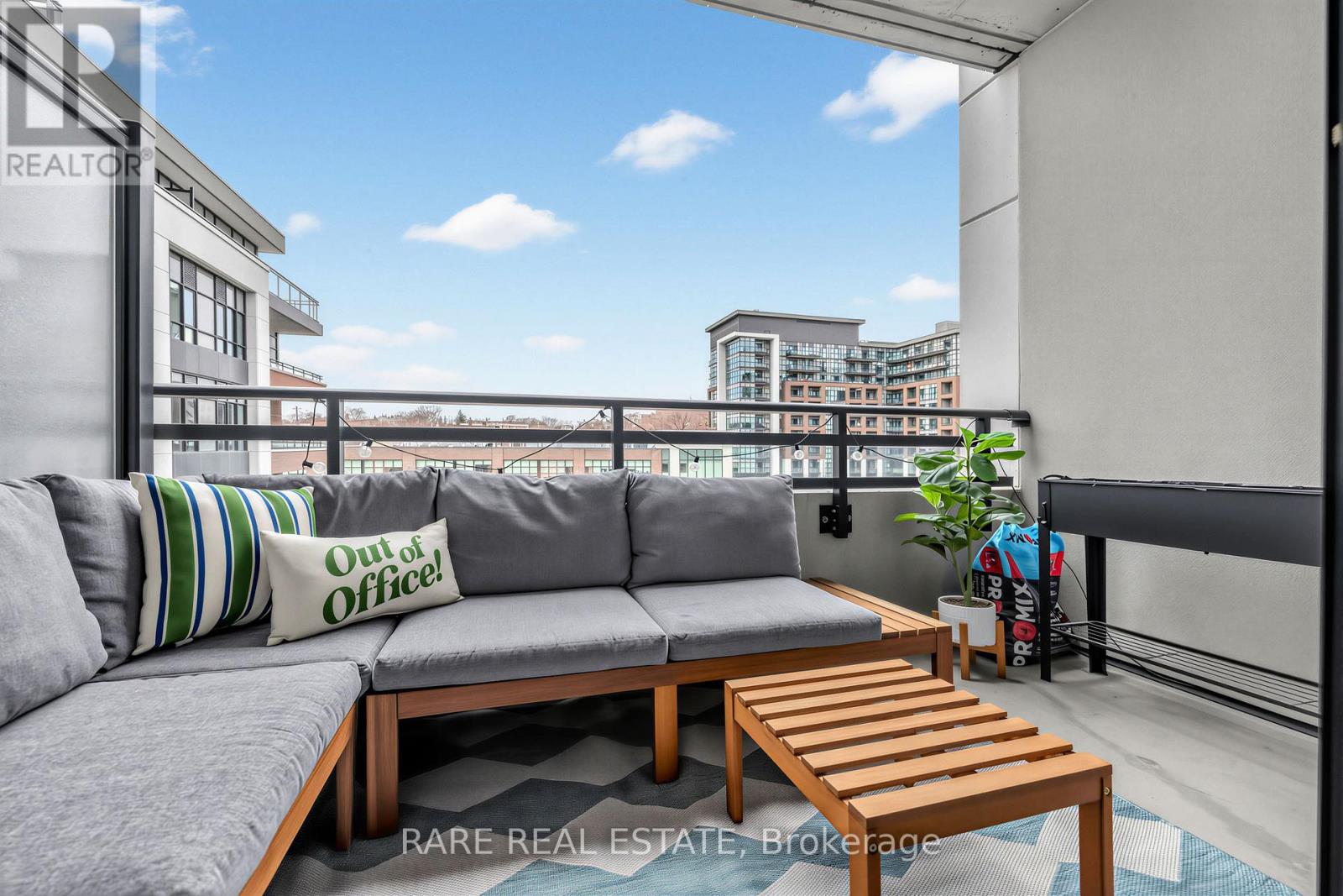 403 - 1 Neighbourhood Lane, Toronto, Ontario  M8Y 0C2 - Photo 15 - W12939550