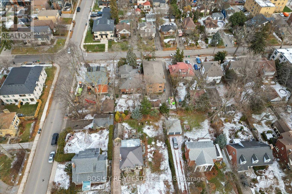 24 Oakwood Avenue N, Mississauga, Ontario  L5G 3L7 - Photo 45 - W12939670