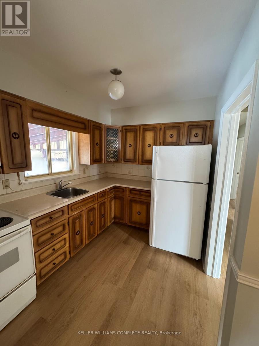 1219 Argreen Road, Mississauga, Ontario  L5G 3J2 - Photo 10 - W12939702