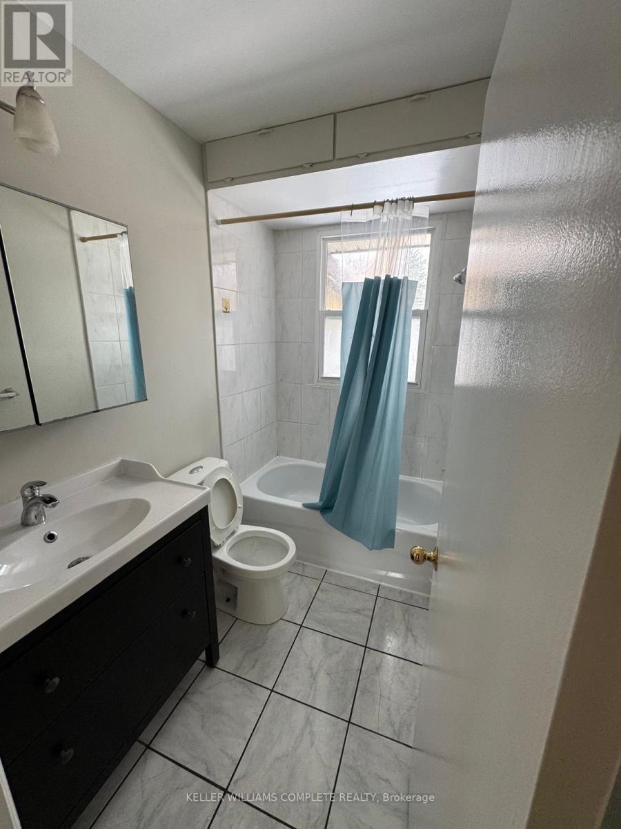 1219 Argreen Road, Mississauga, Ontario  L5G 3J2 - Photo 19 - W12939702