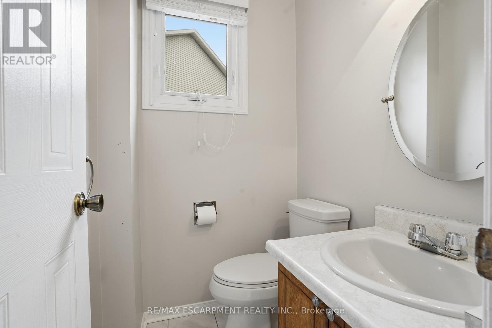 2097 Edgebank Court, Burlington, Ontario  L7M 2S8 - Photo 15 - W12939772