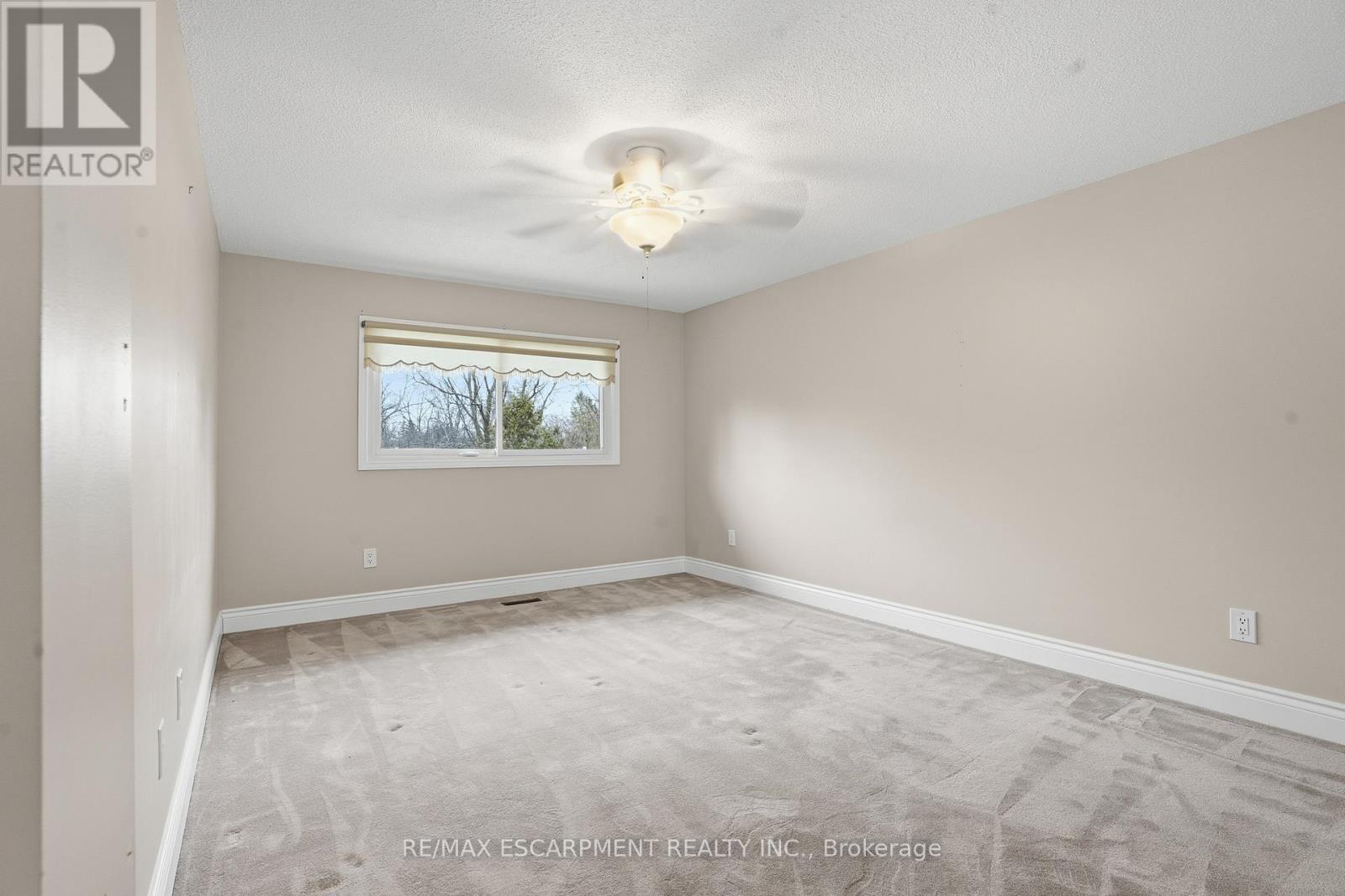 2097 Edgebank Court, Burlington, Ontario  L7M 2S8 - Photo 18 - W12939772