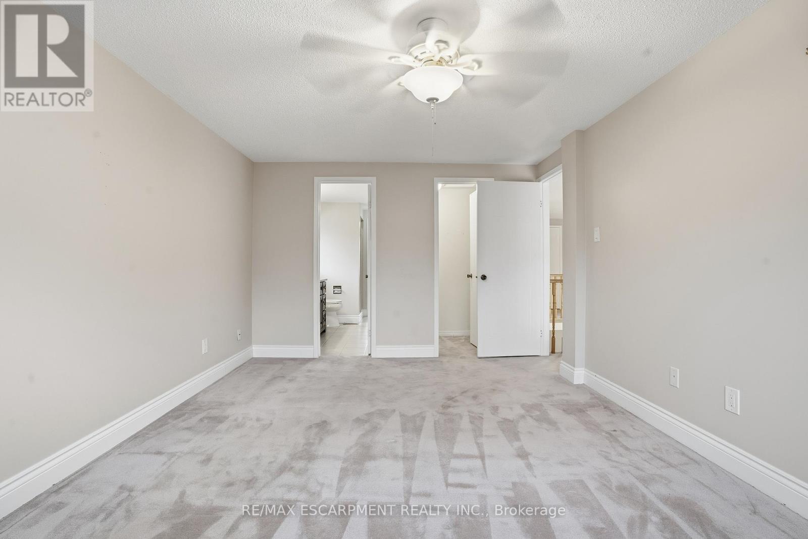 2097 Edgebank Court, Burlington, Ontario  L7M 2S8 - Photo 19 - W12939772