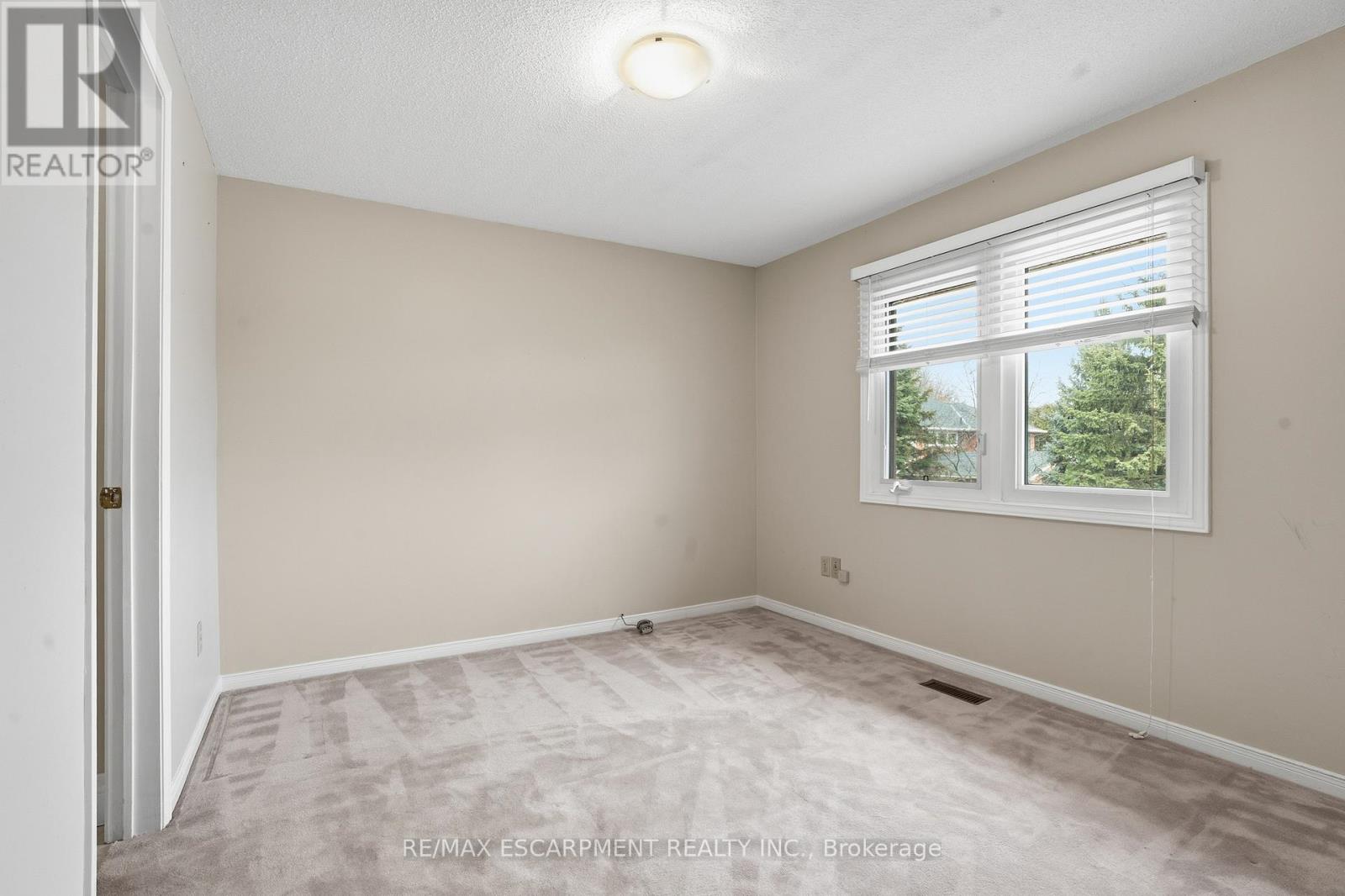 2097 Edgebank Court, Burlington, Ontario  L7M 2S8 - Photo 22 - W12939772