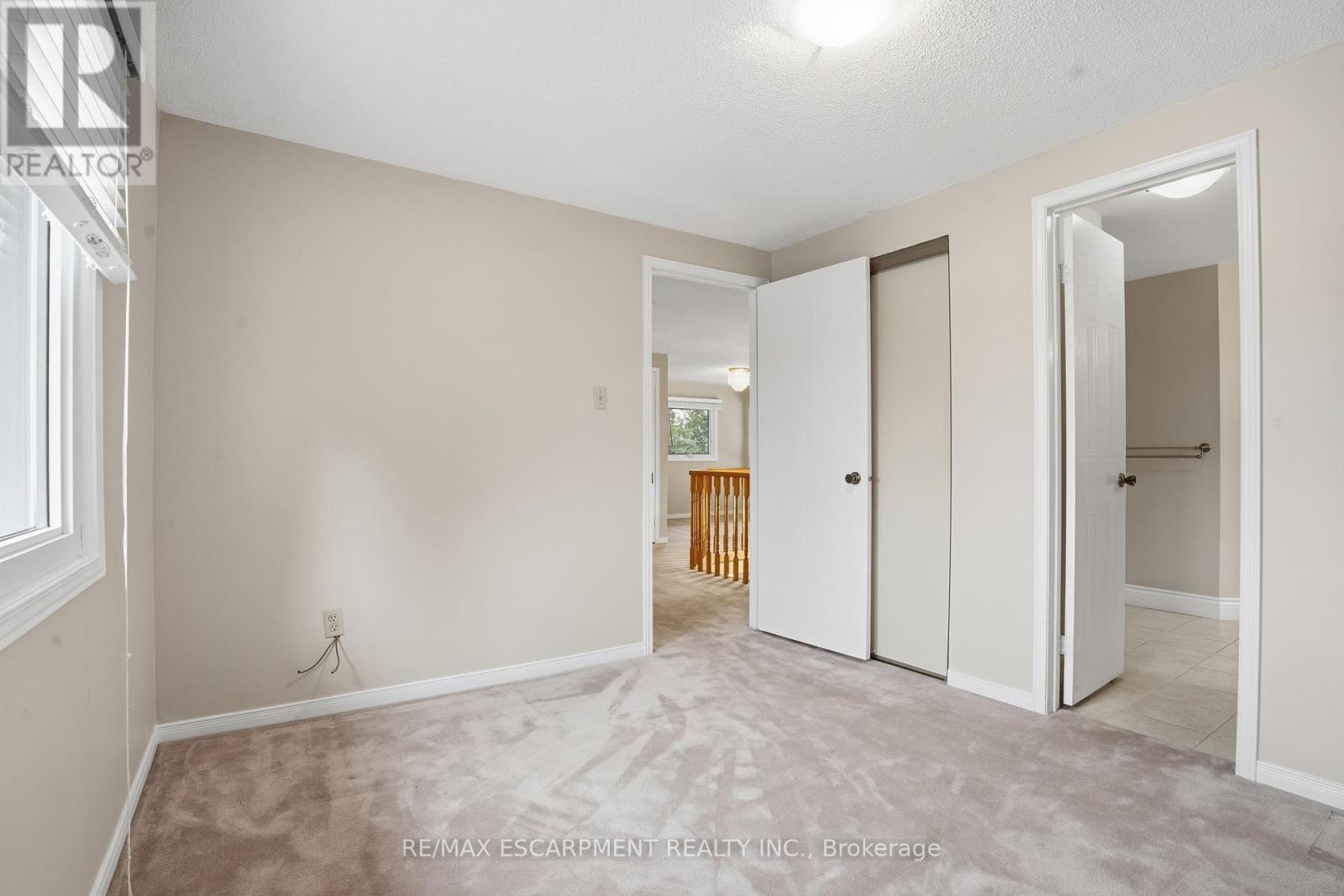 2097 Edgebank Court, Burlington, Ontario  L7M 2S8 - Photo 23 - W12939772