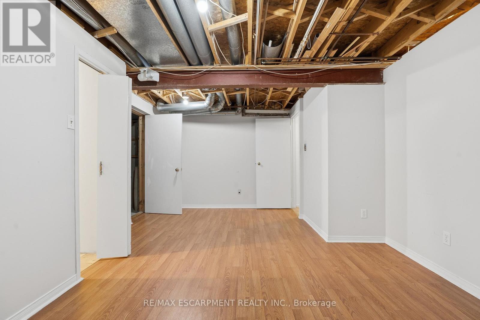 2097 Edgebank Court, Burlington, Ontario  L7M 2S8 - Photo 30 - W12939772