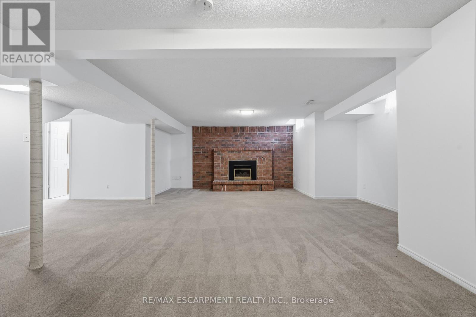 2097 Edgebank Court, Burlington, Ontario  L7M 2S8 - Photo 33 - W12939772