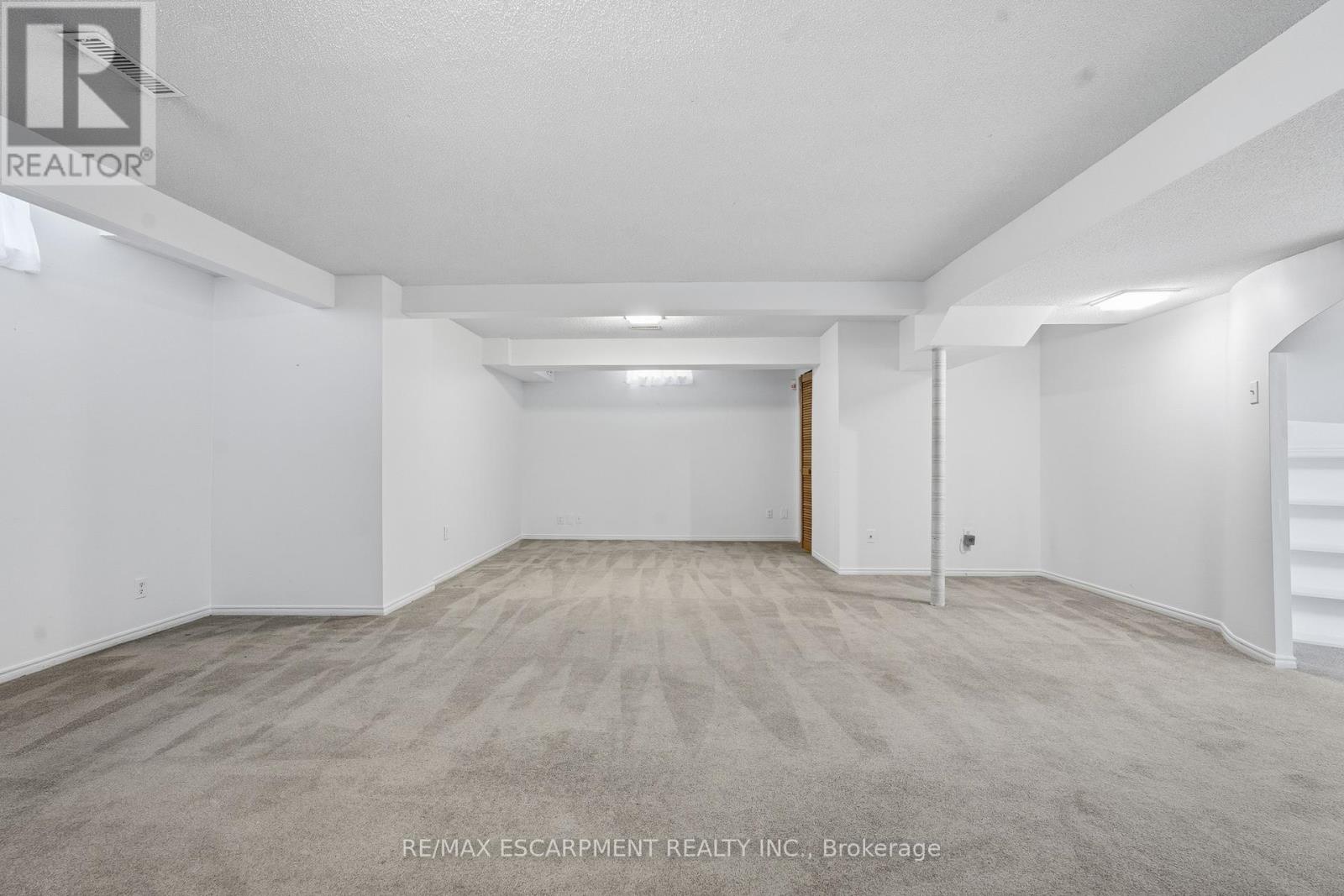 2097 Edgebank Court, Burlington, Ontario  L7M 2S8 - Photo 34 - W12939772