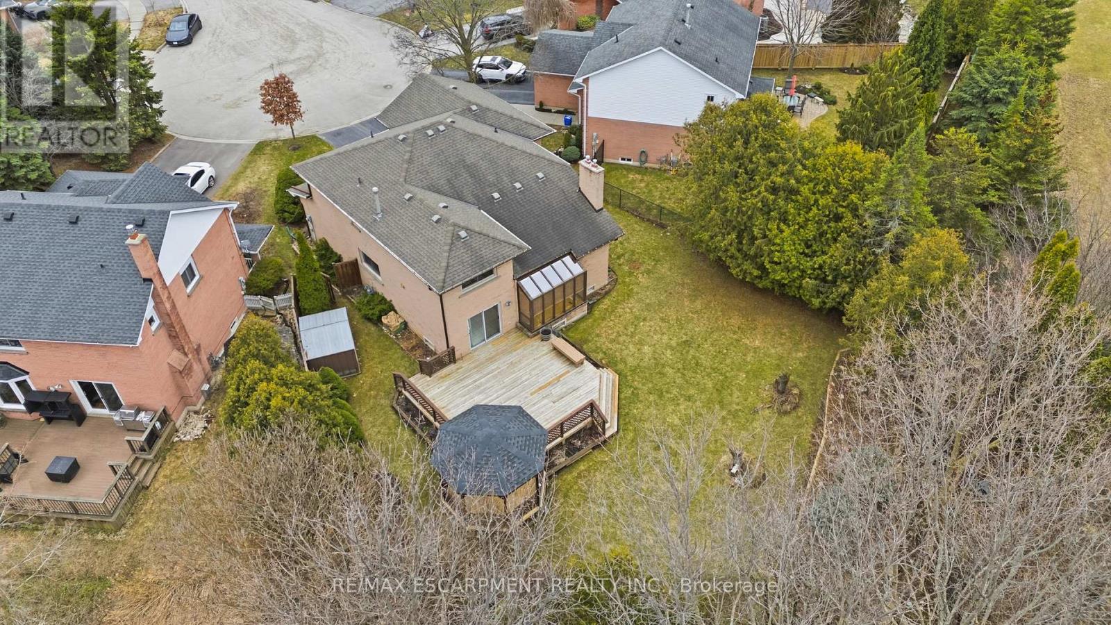 2097 Edgebank Court, Burlington, Ontario  L7M 2S8 - Photo 47 - W12939772