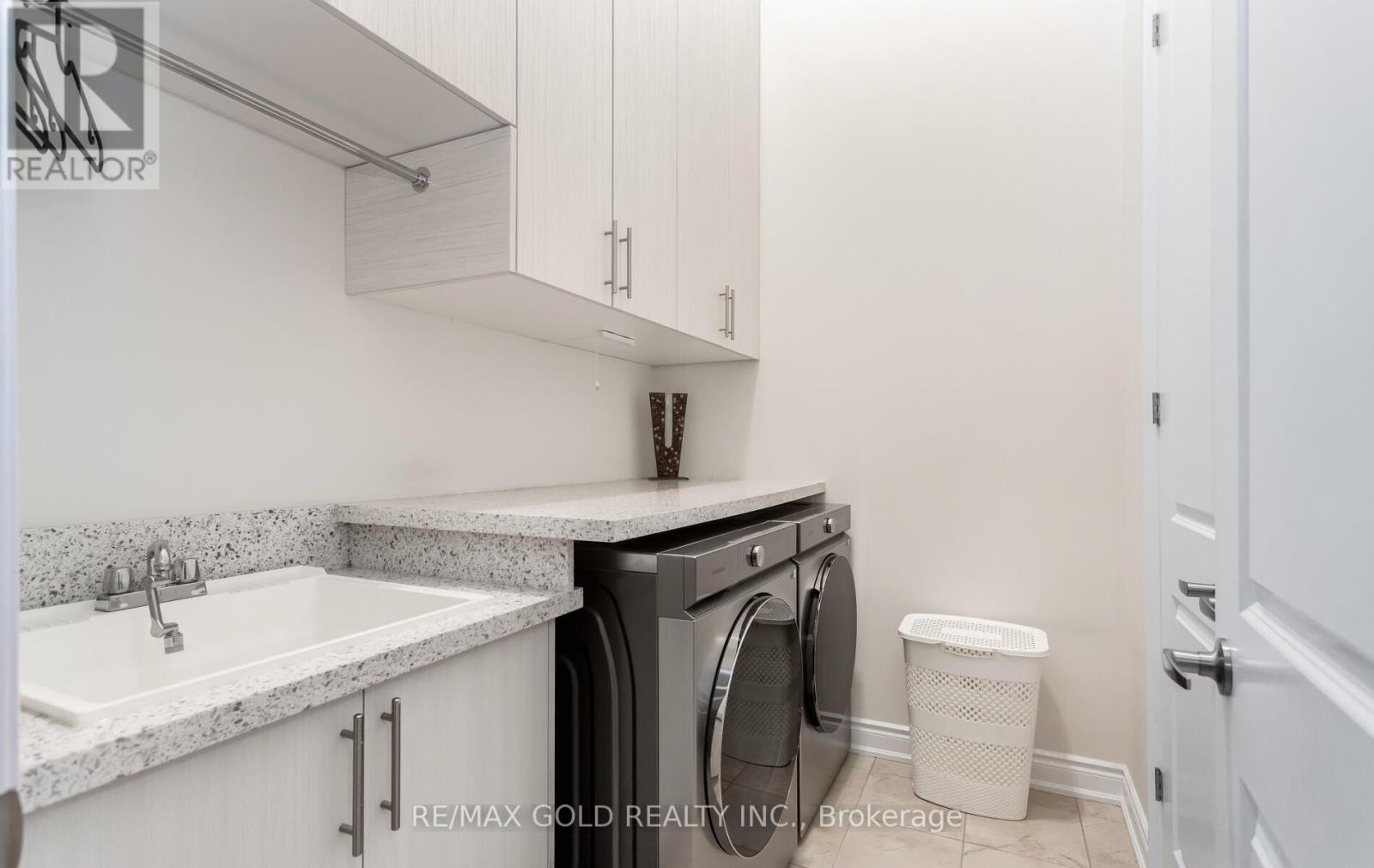 10 Settlers Road, Oakville, Ontario  L6H 0Y8 - Photo 40 - W12939794