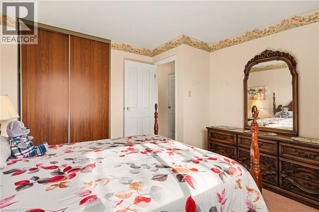 2381 Middlesmoor Crescent, Burlington, Ontario  L7P 3X4 - Photo 13 - 40815685