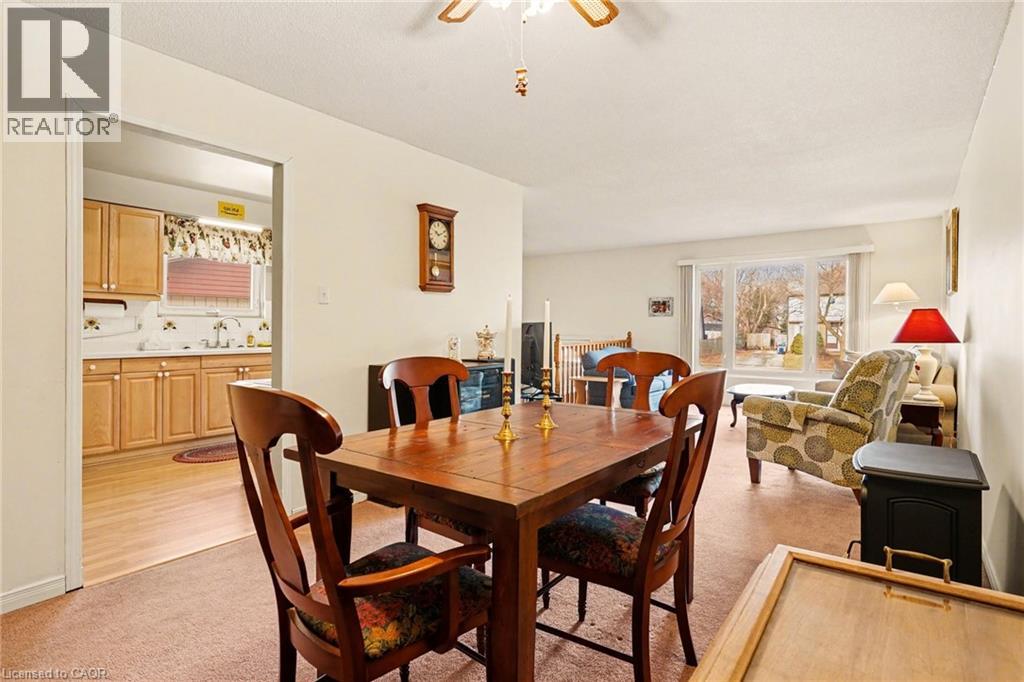 2381 Middlesmoor Crescent, Burlington, Ontario  L7P 3X4 - Photo 7 - 40815685