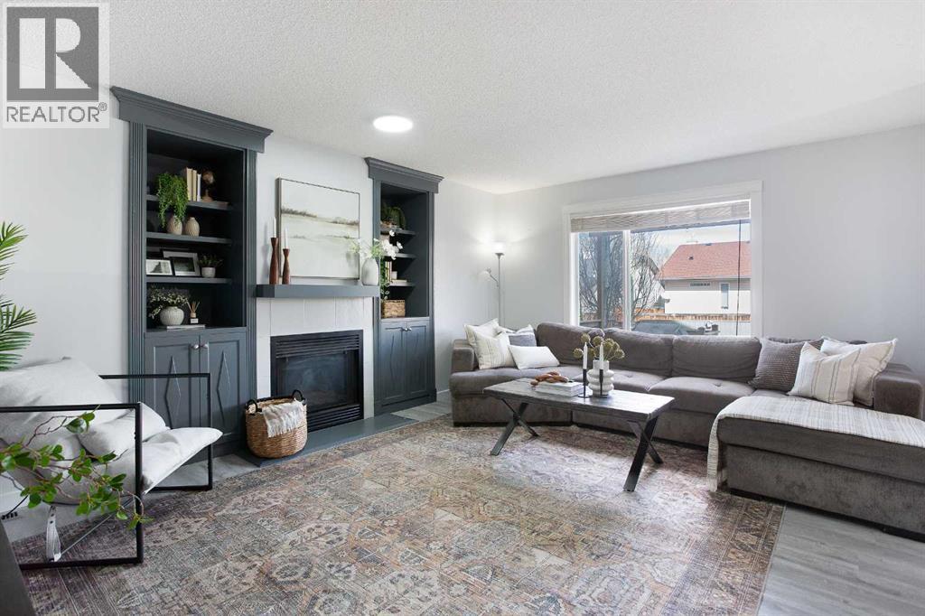 8 Thorndale Close SE, Airdrie, Alberta  T4A 2B9 - Photo 2 - A2294211