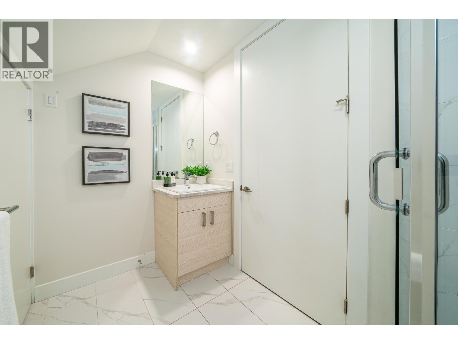 7261 E Sherbrooke Street, Vancouver, British Columbia  V5X 1T7 - Photo 16 - R3104007