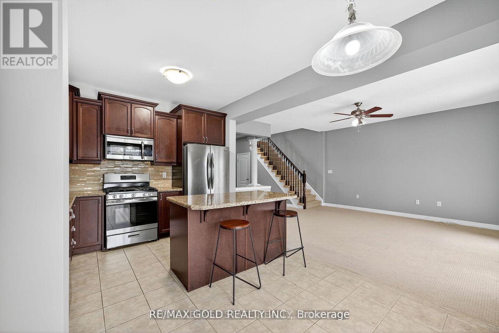 61 Irwin Avenue, Hamilton, Ontario  L9K 0E9 - Photo 8 - X12939406