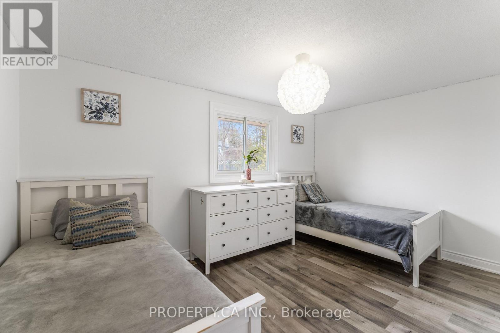 81 Stirling Macgregor Drive, Cambridge, Ontario  N1S 4P4 - Photo 20 - X12939418