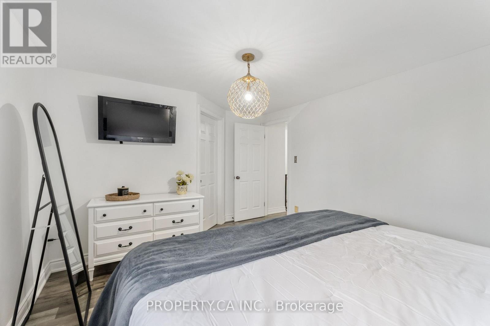 81 Stirling Macgregor Drive, Cambridge, Ontario  N1S 4P4 - Photo 28 - X12939418