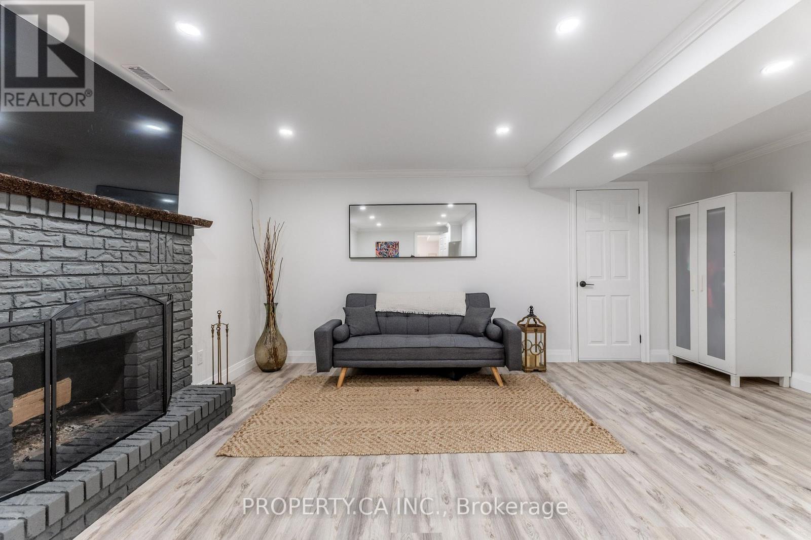 81 Stirling Macgregor Drive, Cambridge, Ontario  N1S 4P4 - Photo 38 - X12939418