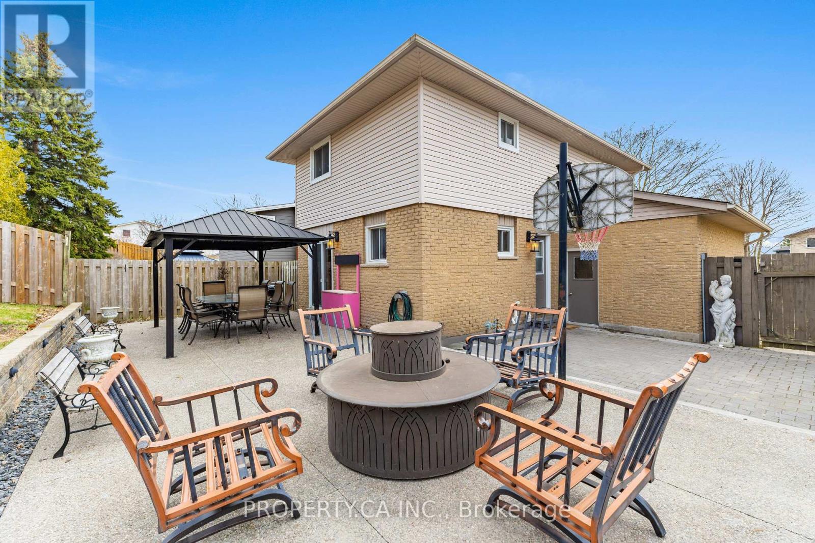 81 Stirling Macgregor Drive, Cambridge, Ontario  N1S 4P4 - Photo 40 - X12939418