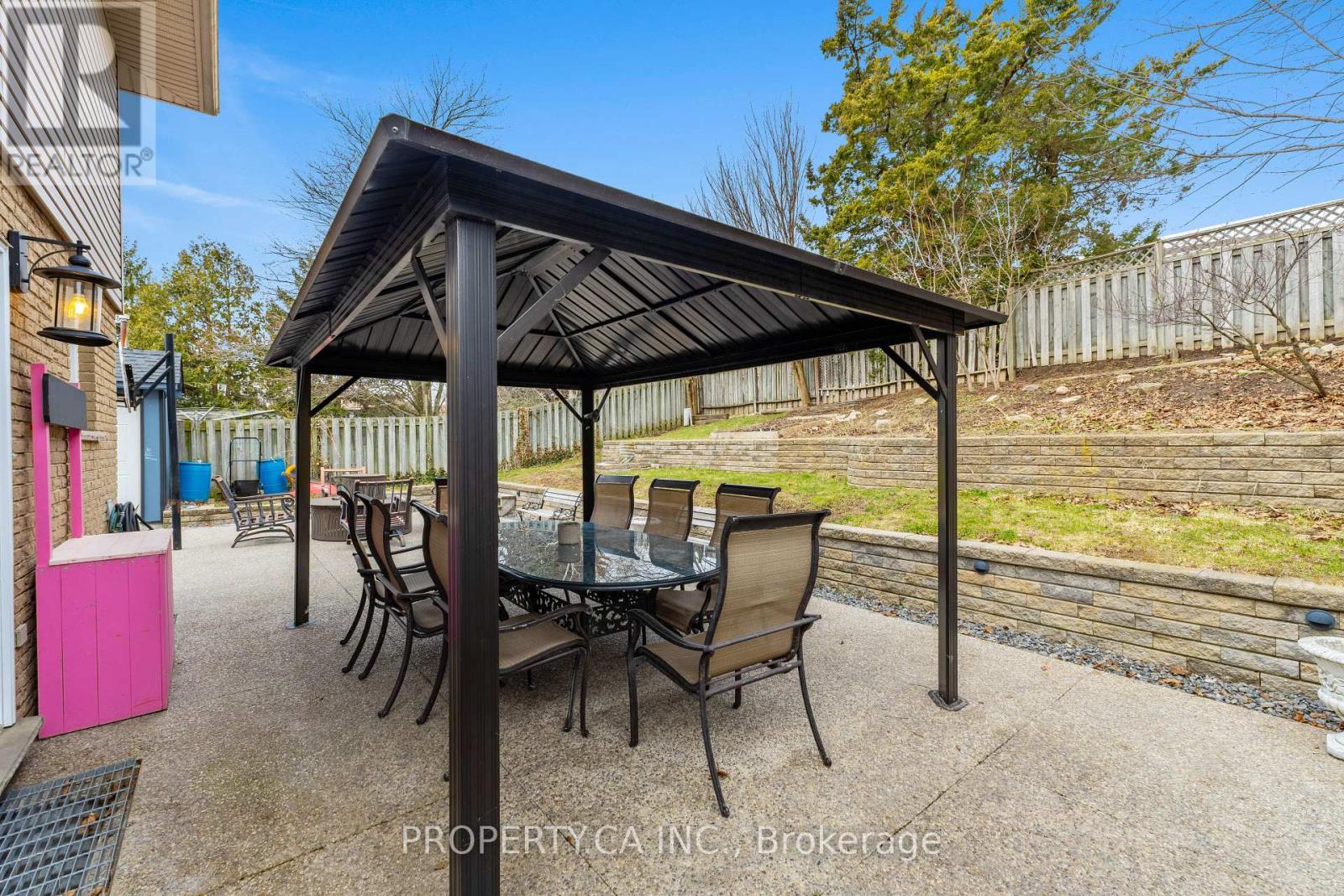 81 Stirling Macgregor Drive, Cambridge, Ontario  N1S 4P4 - Photo 43 - X12939418