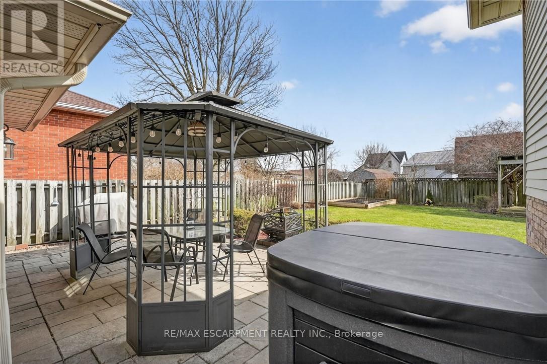 8 Killins Street, West Lincoln, Ontario L0R 2A0 - Photo 31 - X12939614