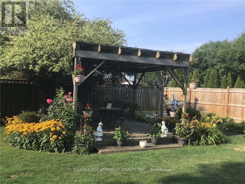 8 Killins Street, West Lincoln, Ontario L0R 2A0 - Photo 42 - X12939614