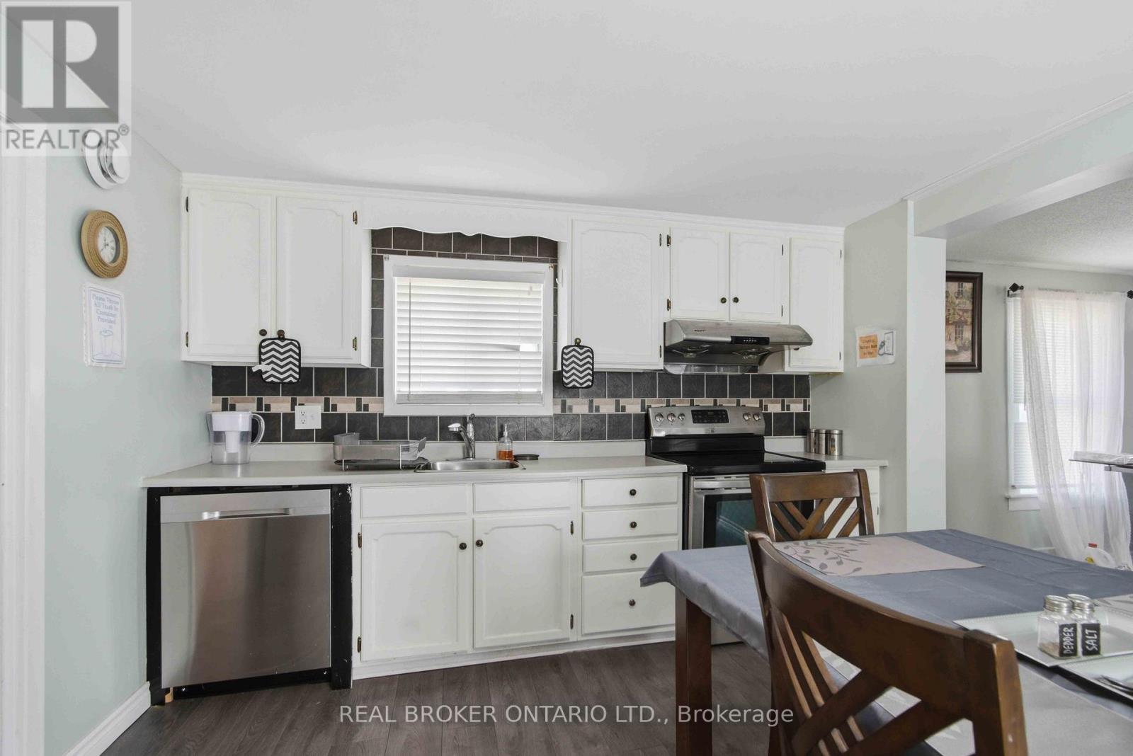 66 South John Street, Belleville, Ontario  K8N 3E3 - Photo 11 - X12939714