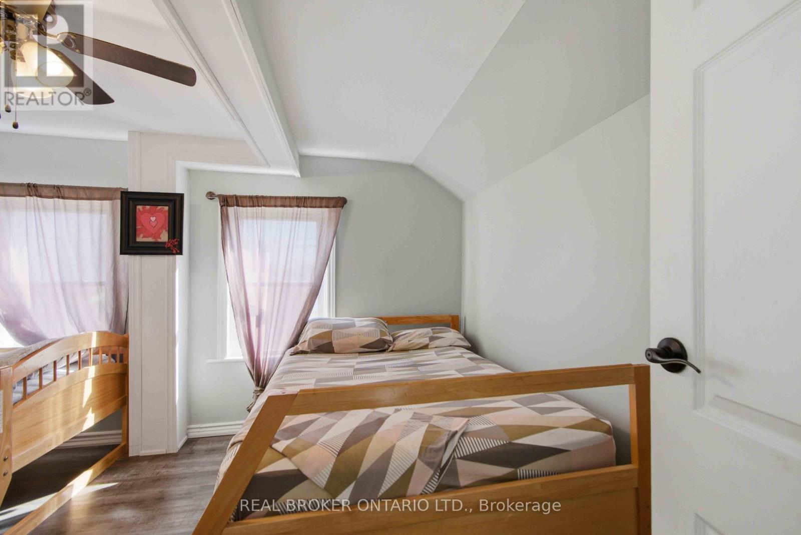 66 South John Street, Belleville, Ontario  K8N 3E3 - Photo 17 - X12939714